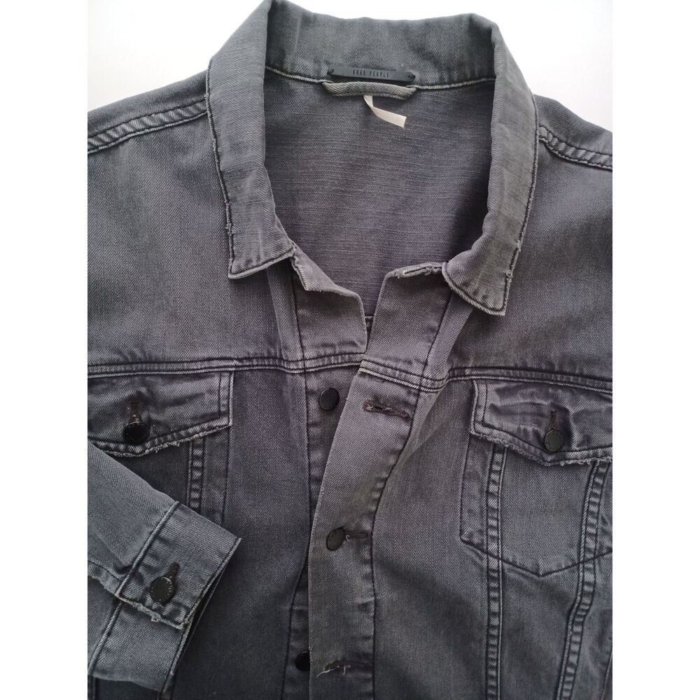 Free People Distressed Denim Trucker Jacket Size Medium Large Grunge Rock 90s